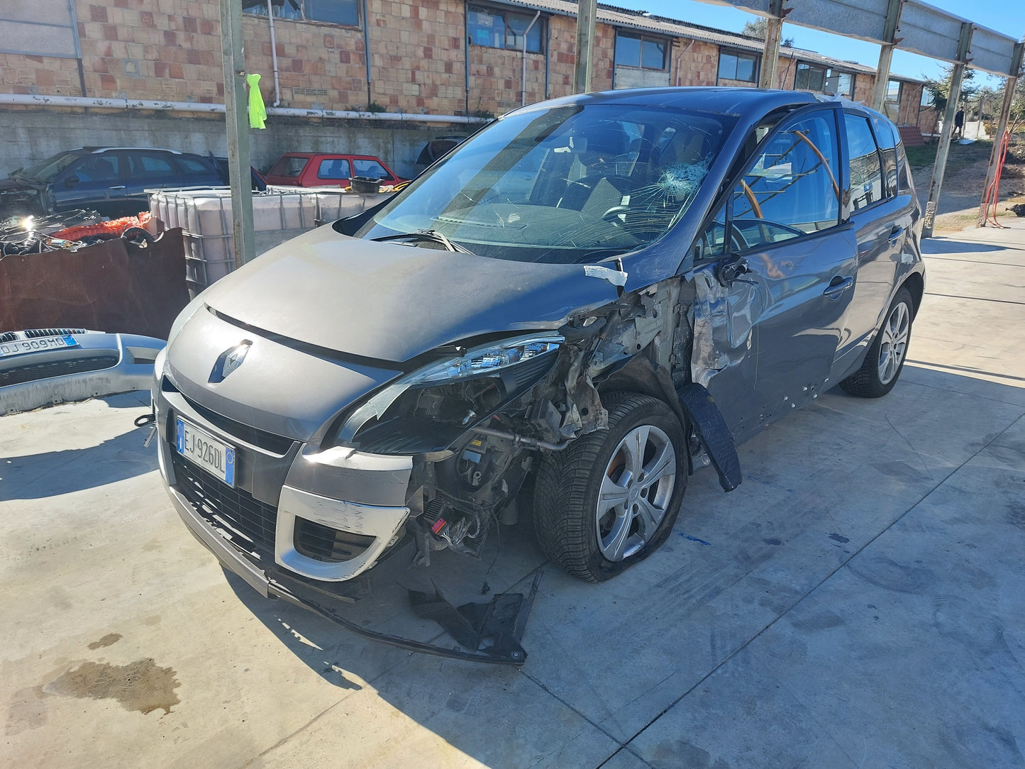2011 Renault Scenic X-Mod Attractive