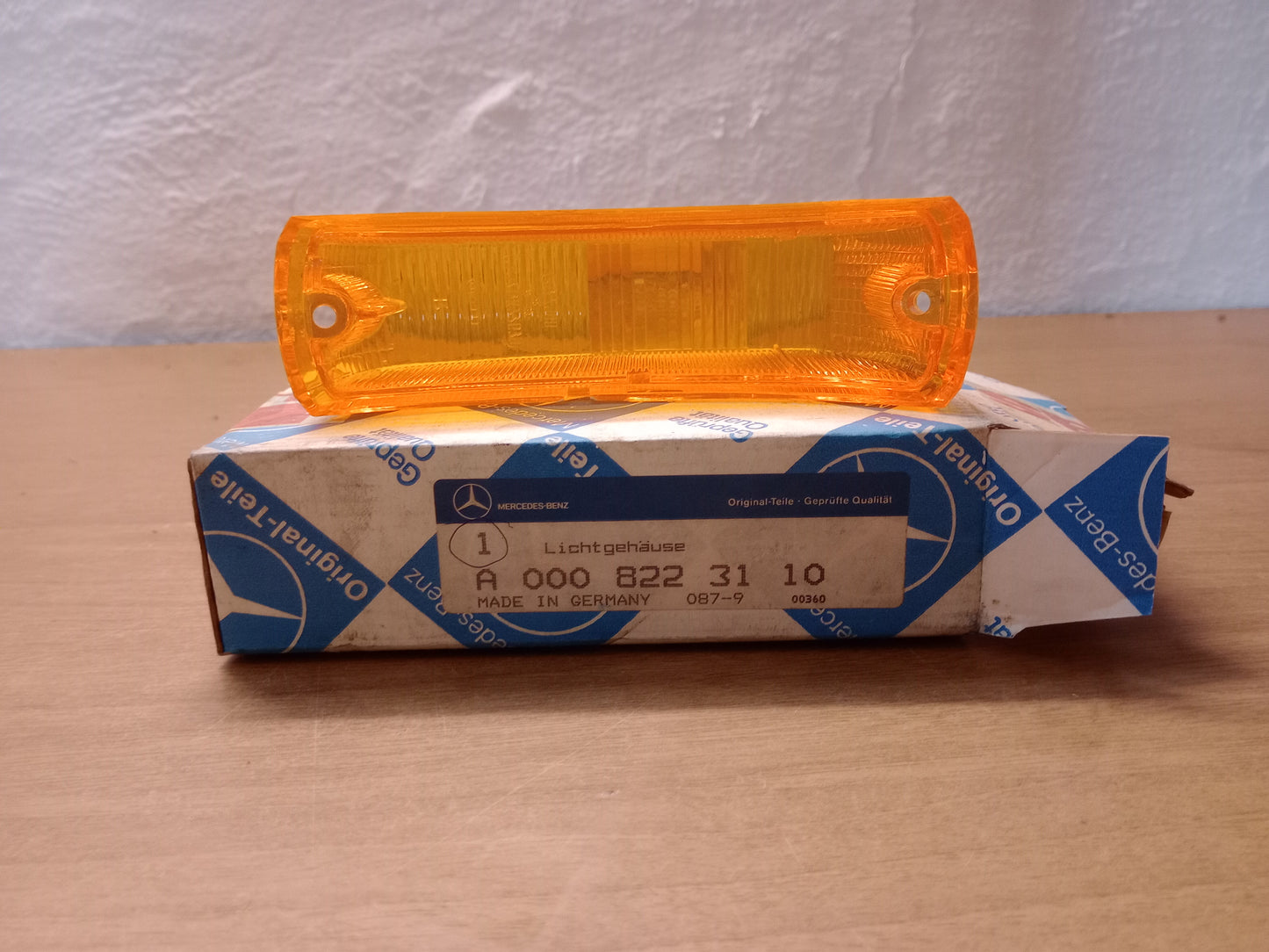 Freccia Trasparente Anteriore Sinistra Mercedes A0008223110