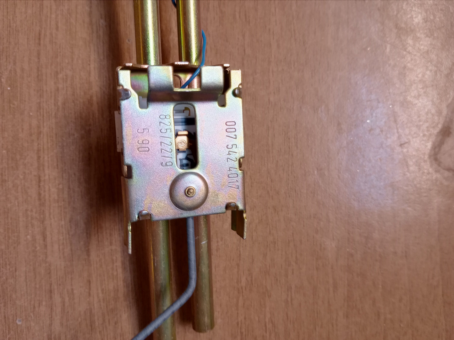 Sensore serbatoio carburante Mercedes (A007 542 40 17)