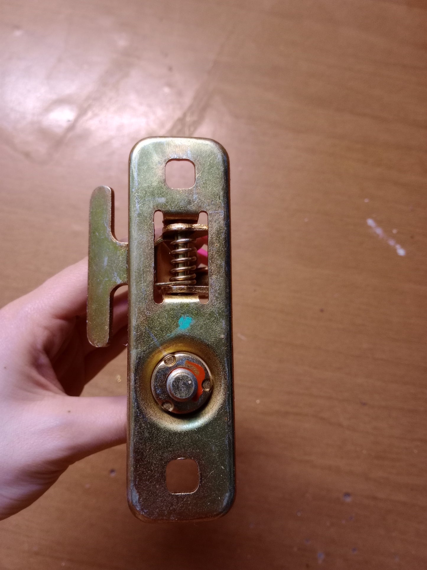 Chiusura cofano Mercedes(4608800260)