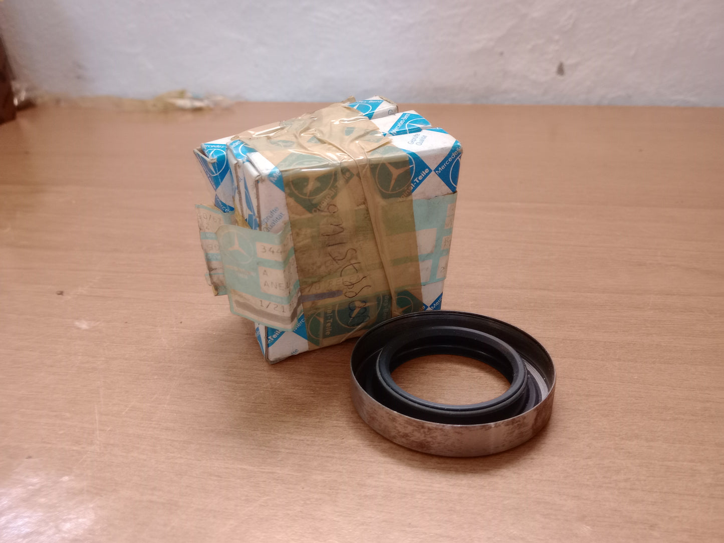 Guarnizione Mozzo Mercedes T2 (A0009975146)