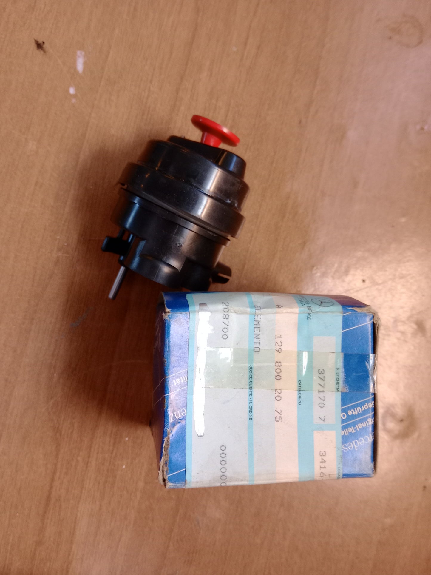 CARBURANTE AZIONATORE PORTA
