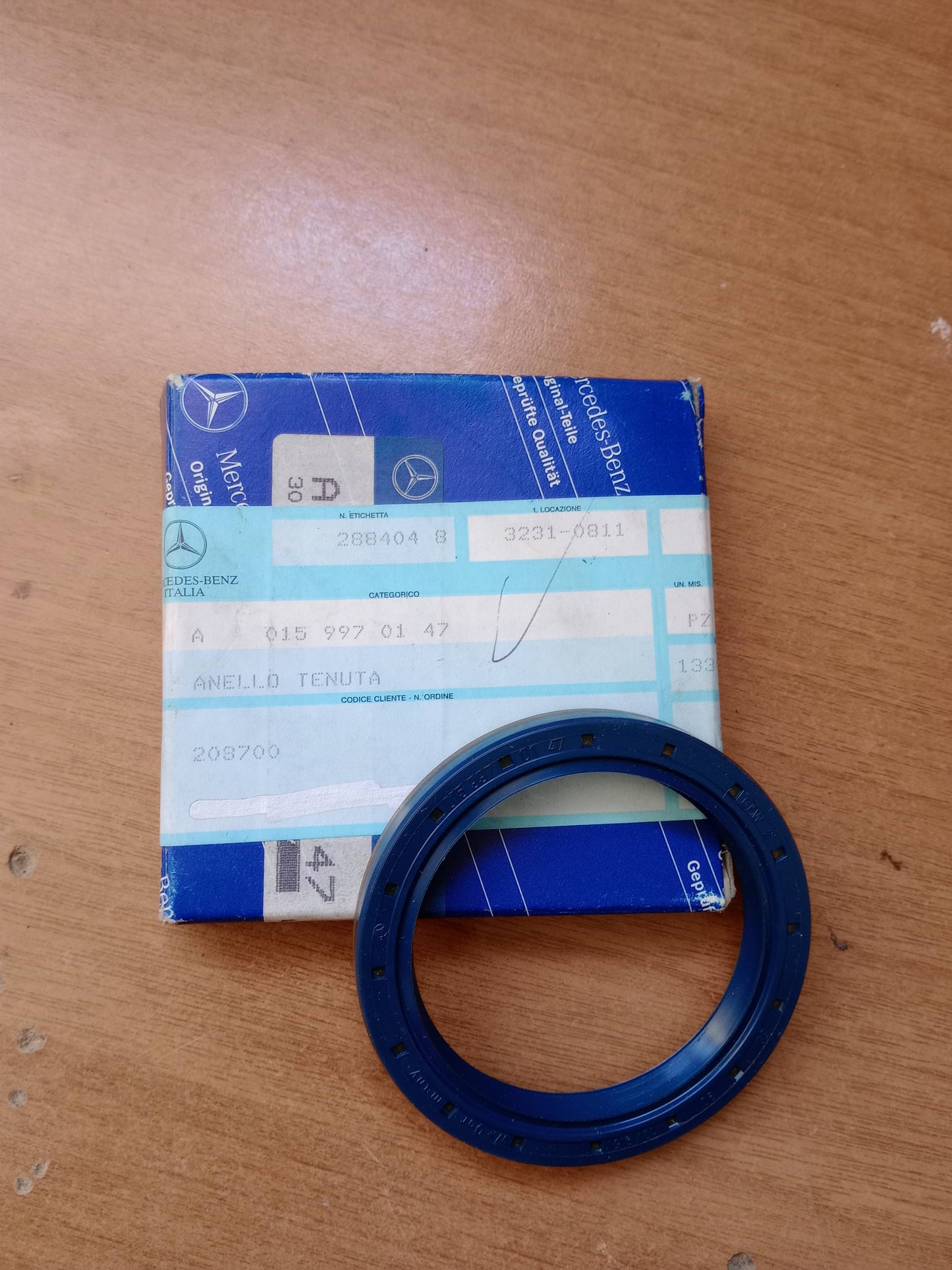 Paraolio mozzo ruota anteriore (A0159970147)