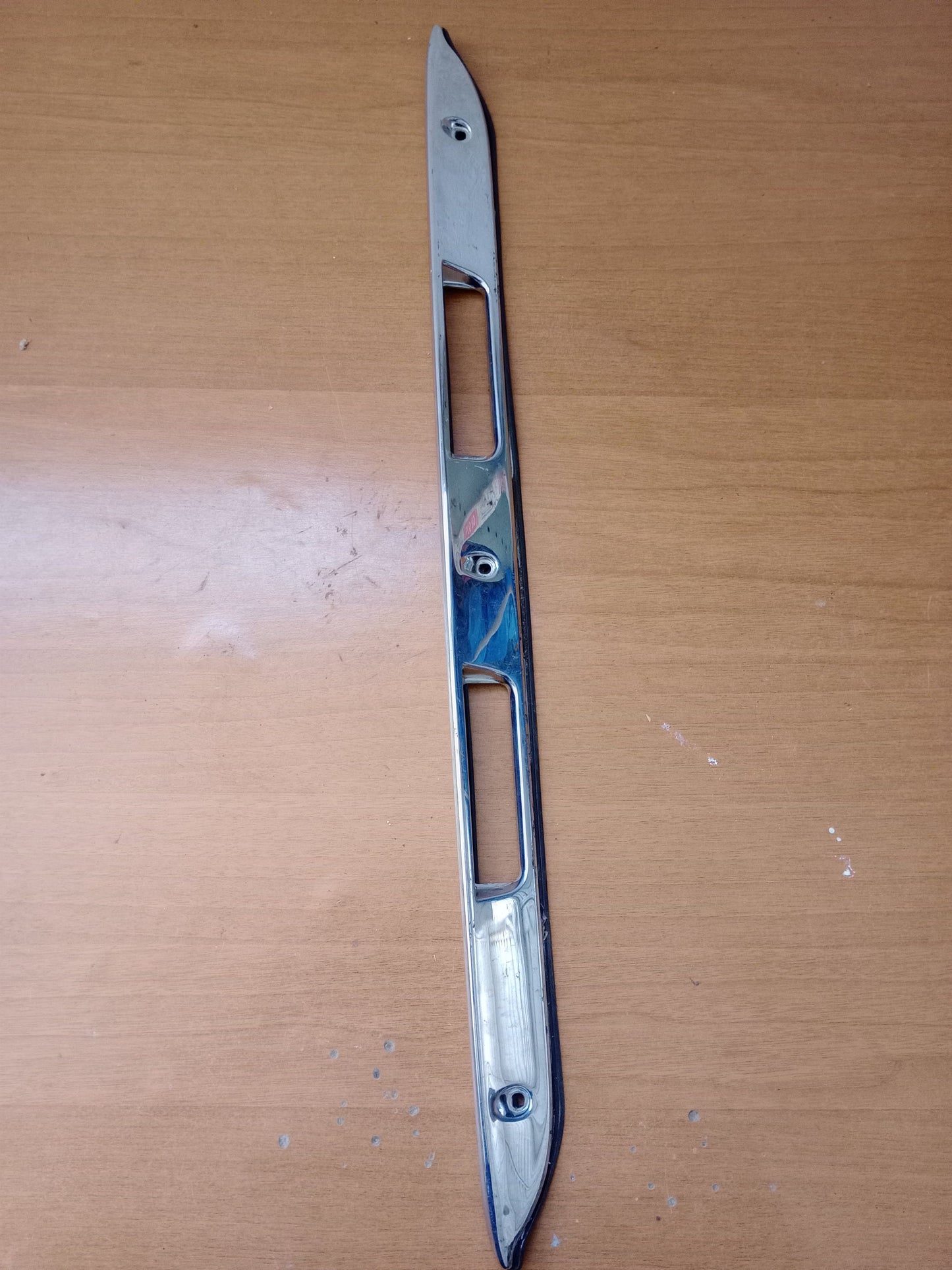 Guarnizione supporto sul cofano posteriore A1247580096
