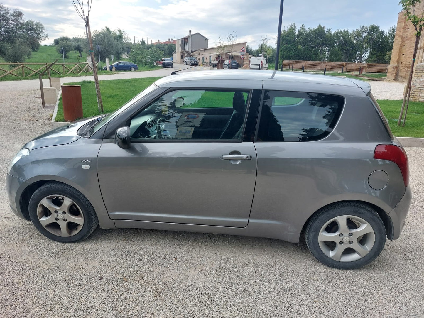 2005 Suzuki Swift
