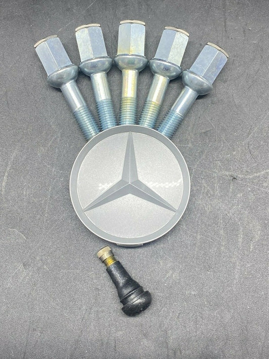 Kit bulloni ruote Mercedes W124