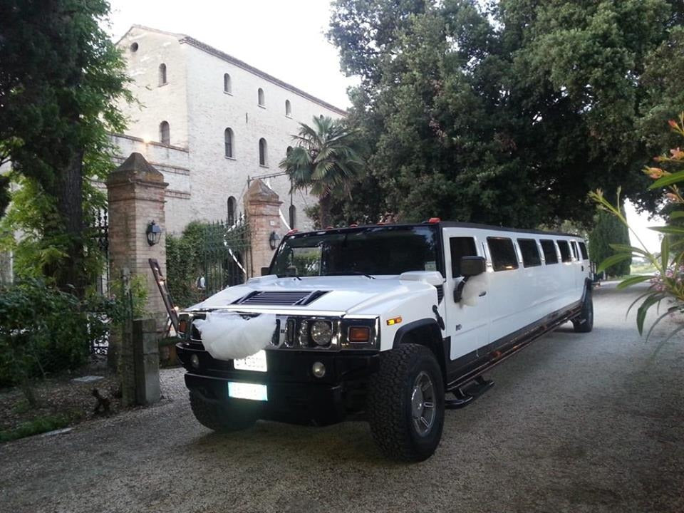 2005 Hummer H2 Limousine