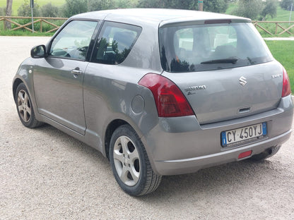 2005 Suzuki Swift