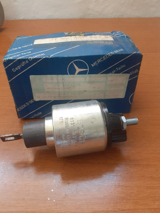 Interruttore magnetico Mercedes 001526210